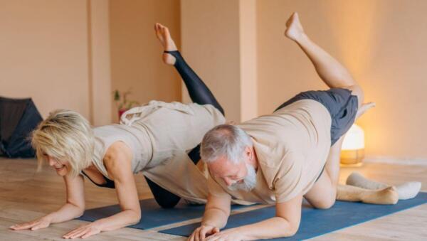 Beneficios del Yoga para adultos mayores